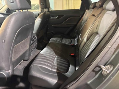 Jaguar F-Pace 2.0 D 240 CV AWD aut. Portfolio (12)