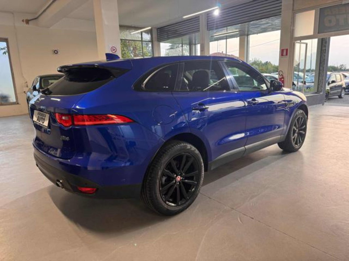 Jaguar F-Pace 2.0 D 240 CV AWD aut. Portfolio (8)