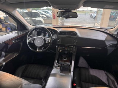 Jaguar F-Pace 2.0 D 240 CV AWD aut. Portfolio (9)