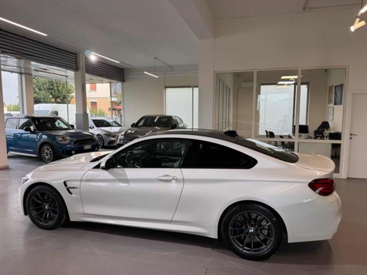 BMW Serie 4 Coupé M4 (15)