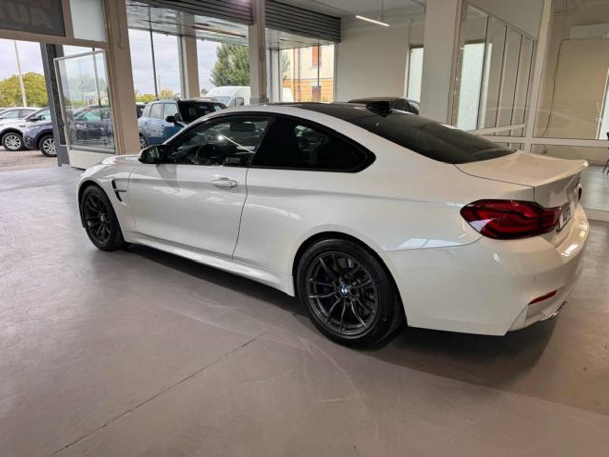 BMW Serie 4 Coupé M4 (5)