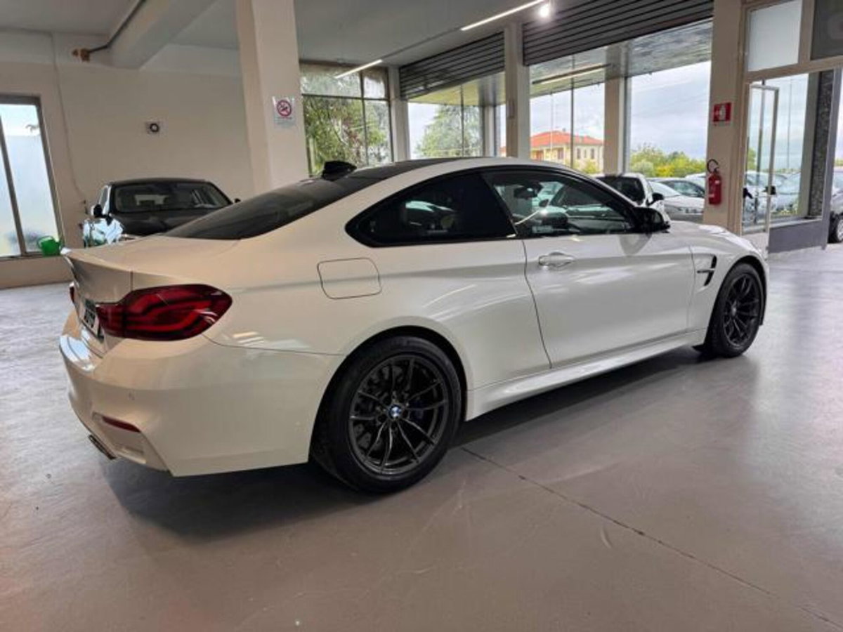 BMW Serie 4 Coupé M4 (7)