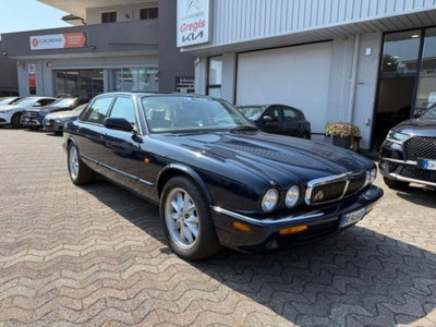 Jaguar XJ 4.0 cat Executive (3)