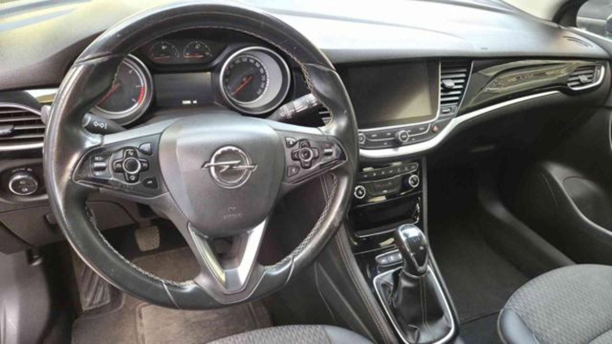 Opel Astra 1.6 CDTi 136CV aut. 5 porte Business (7)