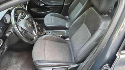 Opel Astra 1.6 CDTi 136CV aut. 5 porte Business (8)