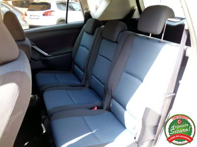 Toyota Verso 1.6 D-4D 7 posti (12)