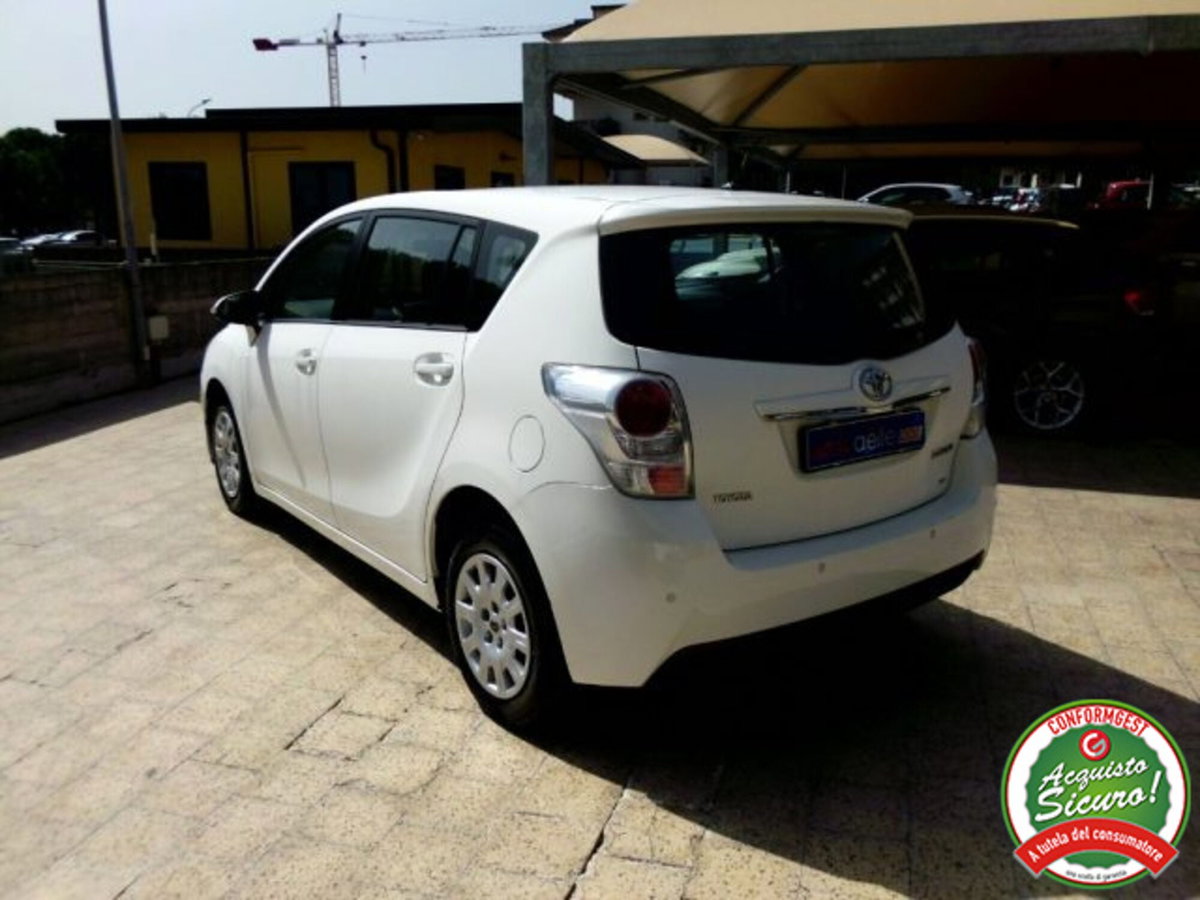 Toyota Verso 1.6 D-4D 7 posti (5)
