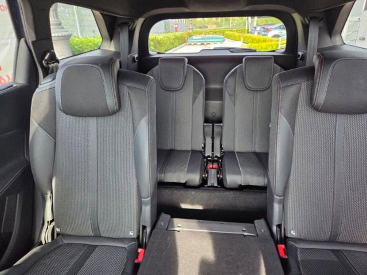 Peugeot 5008 1.5 bluehdi GT s&s 130cv eat8 (16)