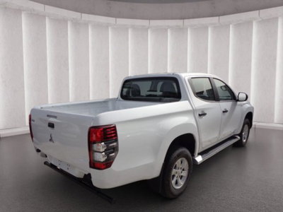 Mitsubishi L200 2.3 D Double Cab 4x4 Hurricane (5)