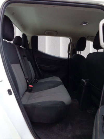Mitsubishi L200 2.3 D Double Cab 4x4 Hurricane (8)