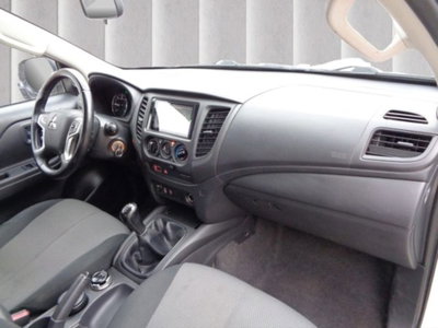 Mitsubishi L200 2.3 D Double Cab 4x4 Hurricane (10)