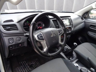Mitsubishi L200 2.3 D Double Cab 4x4 Hurricane (11)