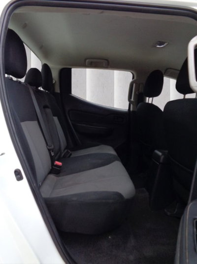Mitsubishi L200 2.3 D Double Cab 4x4 Hurricane (8)