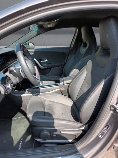 Mercedes-Benz Classe A 180 d AMG Line Premium Plus auto (6)