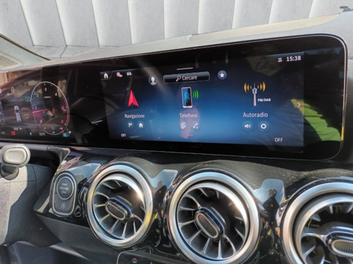 Mercedes-Benz GLA SUV 200 d AMG Line Premium Plus 4matic auto (14)
