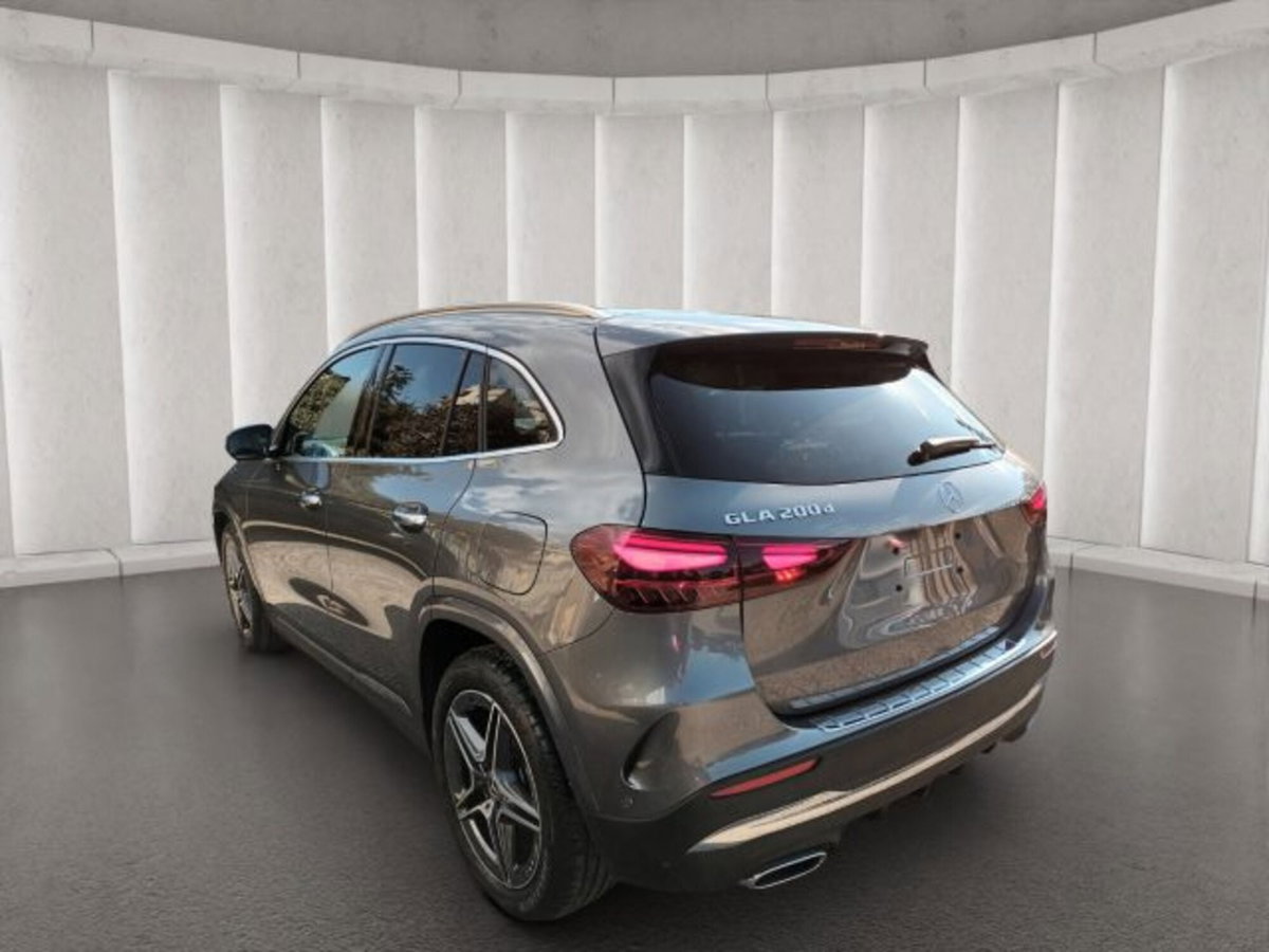 Mercedes-Benz GLA SUV 200 d AMG Line Premium Plus 4matic auto (5)