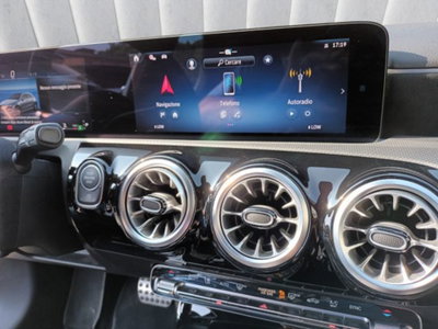 Mercedes-Benz Classe A 180 d AMG Line Premium Plus auto (13)