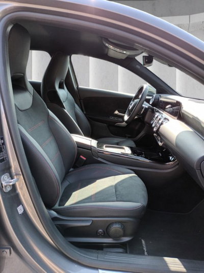 Mercedes-Benz Classe A 180 d AMG Line Premium Plus auto (9)