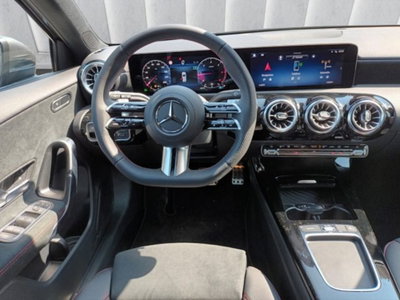 Mercedes-Benz Classe A 200 d AMG Line Premium Plus auto (11)