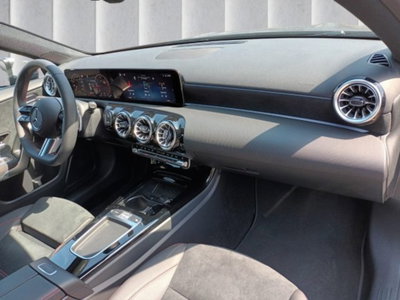 Mercedes-Benz Classe A 200 d AMG Line Premium Plus auto (12)