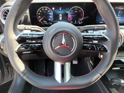 Mercedes-Benz Classe A 200 d AMG Line Premium Plus auto (16)