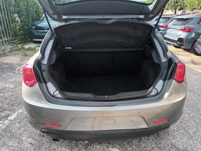 Alfa Romeo Giulietta 1.4 Turbo Super Gpl 120cv (16)