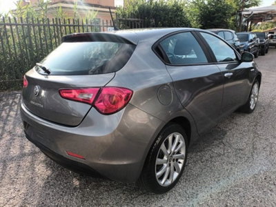 Alfa Romeo Giulietta 1.4 Turbo Super Gpl 120cv (4)