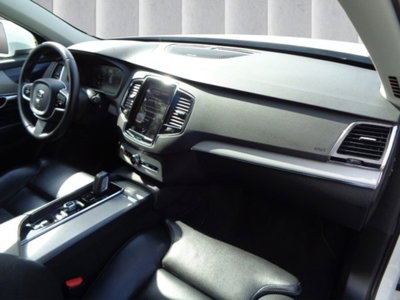 Volvo XC90 B5 (d) AWD Geartronic Momentum Pro (12)