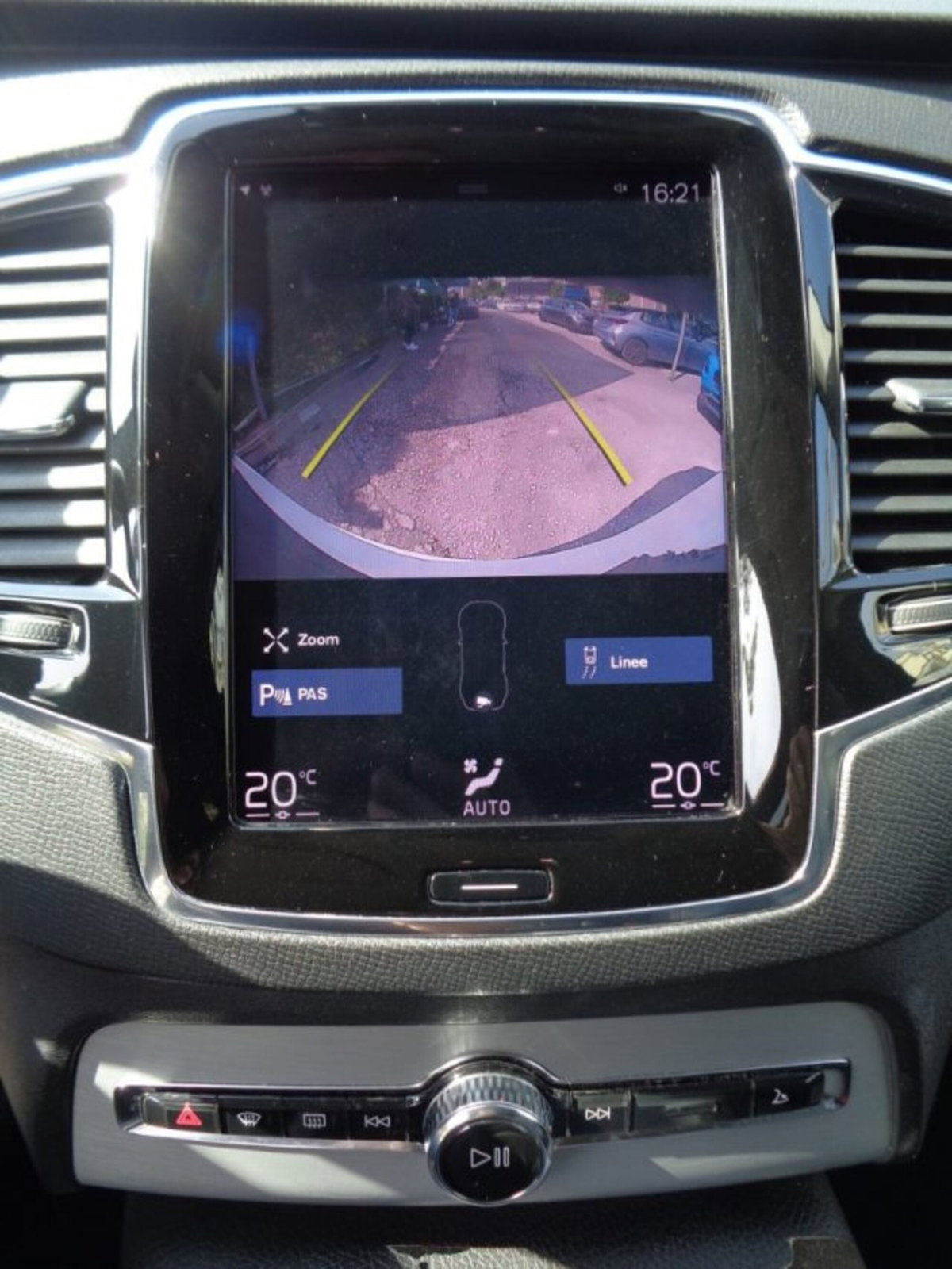 Volvo XC90 B5 (d) AWD Geartronic Momentum Pro (14)