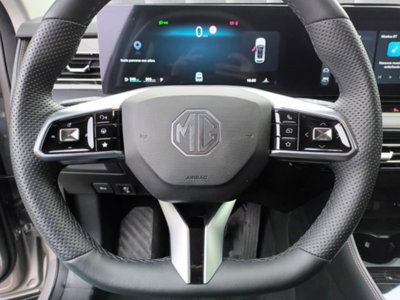 Mg HS 1.5 Luxury auto (17)