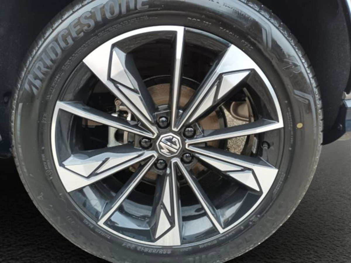Mg HS 1.5 Luxury auto (18)