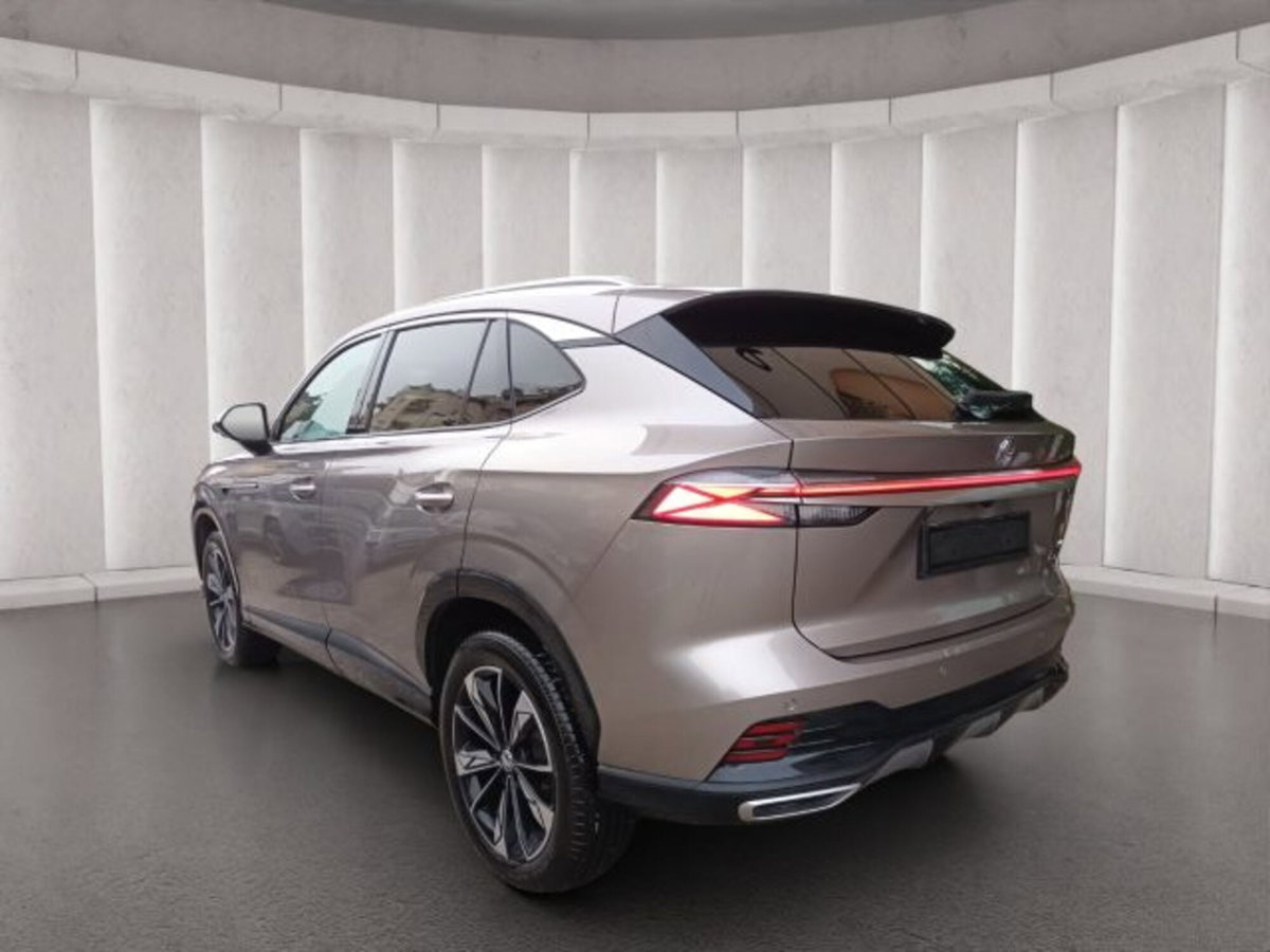 Mg HS 1.5 Luxury auto (4)
