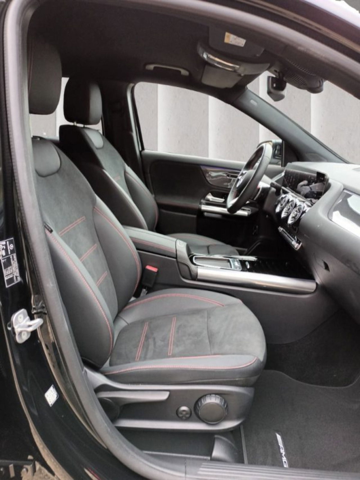 Mercedes-Benz GLA SUV 200 d AMG Line Premium Plus 4matic auto (11)