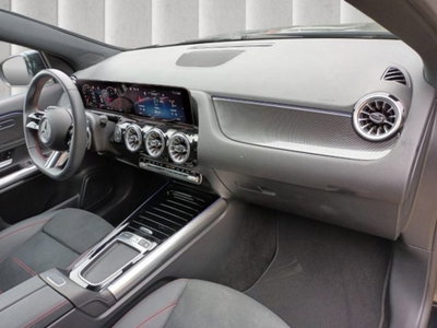 Mercedes-Benz GLA SUV 200 d AMG Line Premium Plus 4matic auto (12)