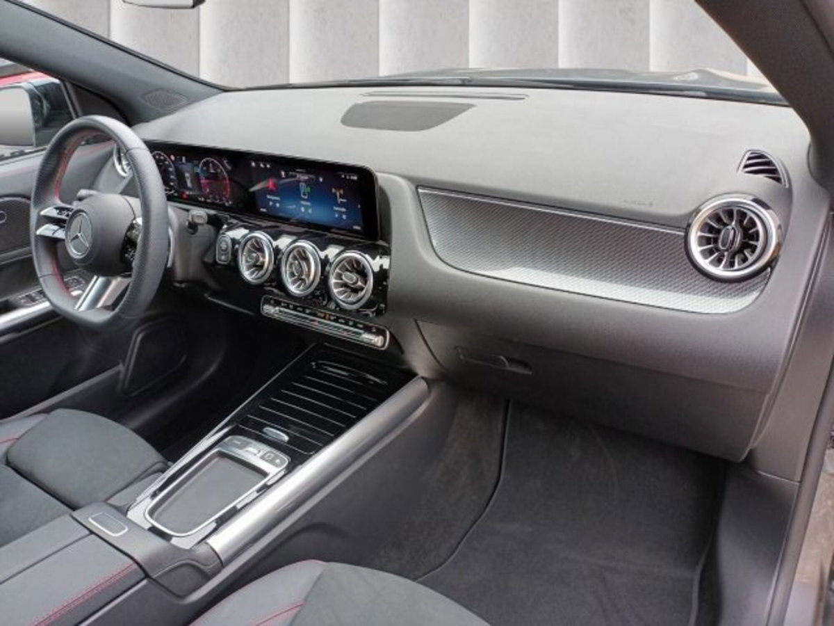 Mercedes-Benz GLA SUV 200 d AMG Line Premium Plus 4matic auto (12)