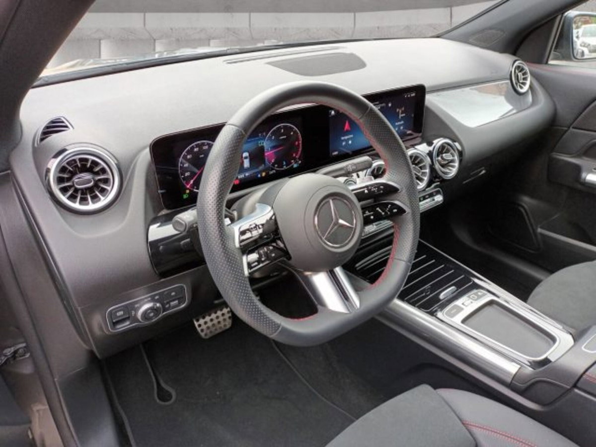 Mercedes-Benz GLA SUV 200 d AMG Line Premium Plus 4matic auto (14)