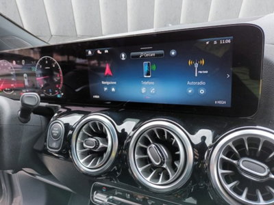 Mercedes-Benz GLA SUV 200 d AMG Line Premium Plus 4matic auto (15)