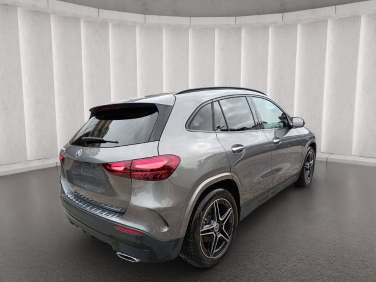 Mercedes-Benz GLA SUV 200 d AMG Line Premium Plus 4matic auto (7)