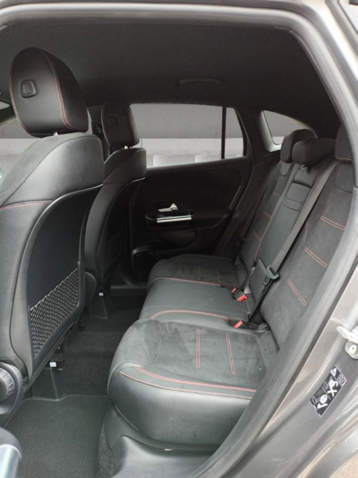 Mercedes-Benz GLA SUV 200 d AMG Line Premium Plus 4matic auto (9)