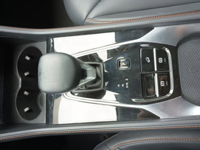 Mg HS 1.5 Luxury auto (15)