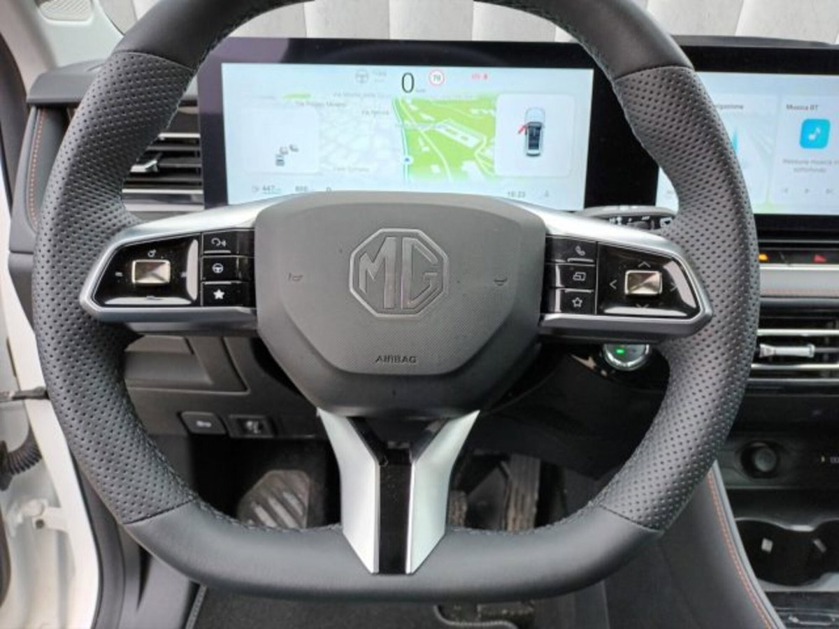 Mg HS 1.5 Luxury auto (16)