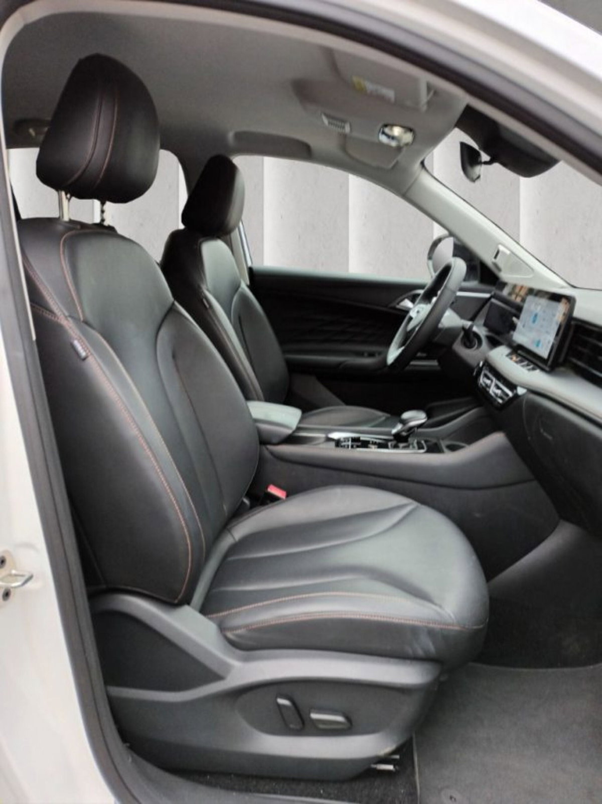 Mg HS 1.5 Luxury auto (9)