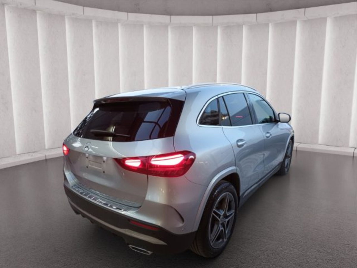 Mercedes-Benz GLA SUV 200 d AMG Line Premium Plus 4matic auto (7)
