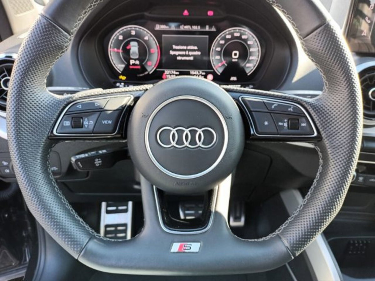 Audi Q2 Q2 35 TDI (17)