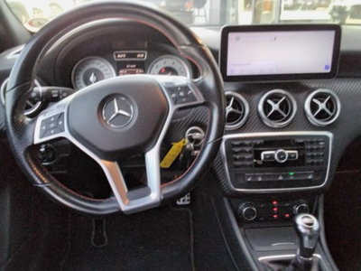 Mercedes-Benz Classe A 180 Premium (10)