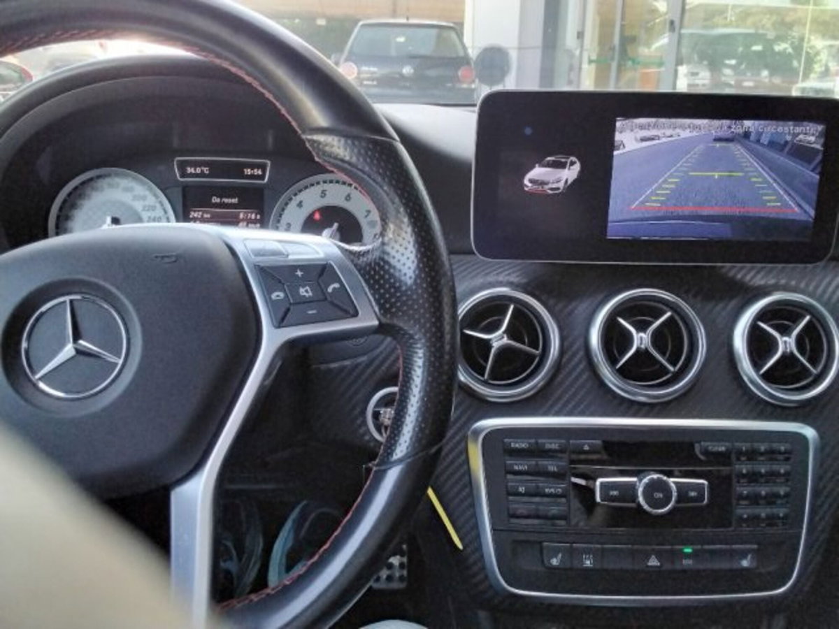 Mercedes-Benz Classe A 180 Premium (15)