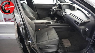 Lexus UX Hybrid Business (12)