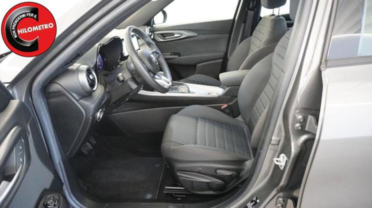 Alfa Romeo Tonale 1.6 Sprint 130cv tct6 (9)