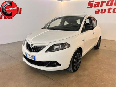 Lancia Ypsilon 1.0 FireFly 5 porte S&S Hybrid Ecochic Gold usata