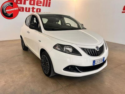 Lancia Ypsilon 1.0 FireFly 5 porte S&S Hybrid Ecochic Gold (2)